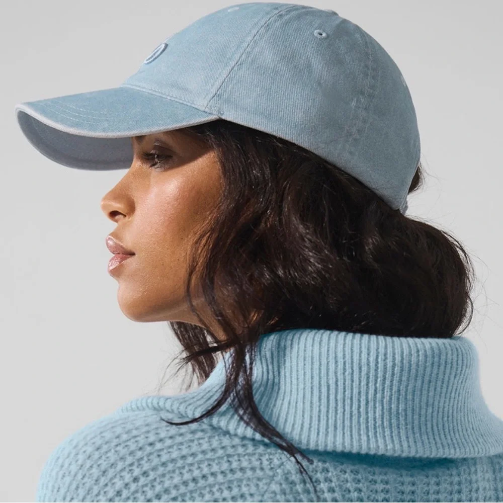 Alo Washed Off-Duty Cap NWT Light Denim